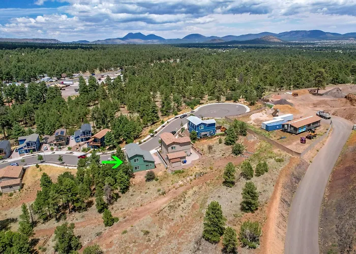 Breezy Pines Mountain Views Hiking Trails Nearby *