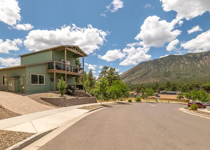 Casa vacanze Breezy Pines Mountain Views Hiking Trails Nearby