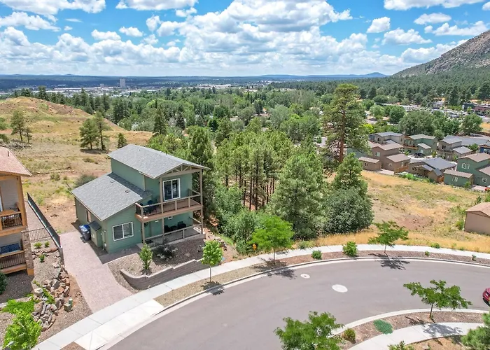 Breezy Pines Mountain Views Hiking Trails Nearby